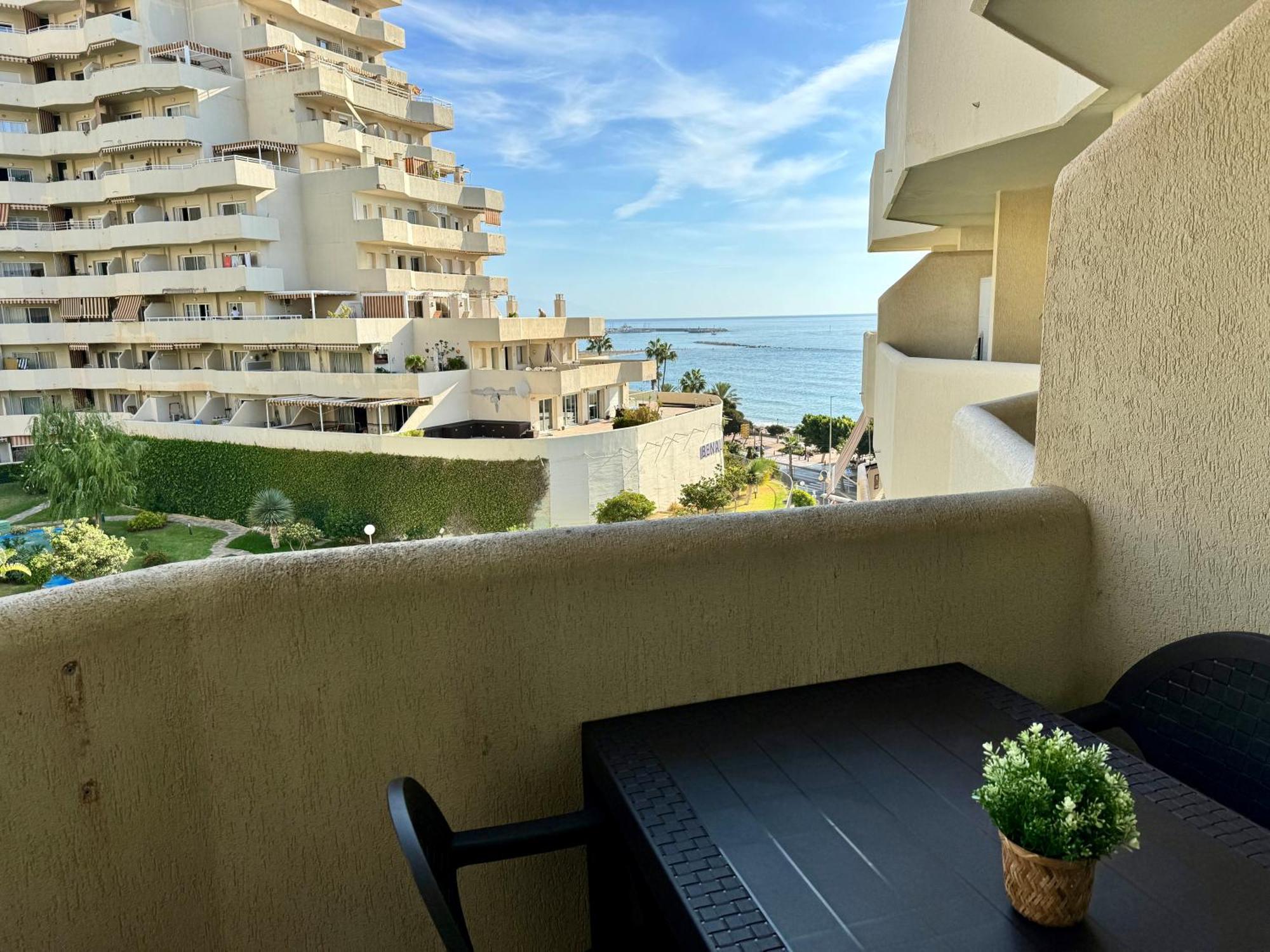 Benalbeach Casa Kito Suite 1ª Linea De Playa Benalmadena Luaran gambar